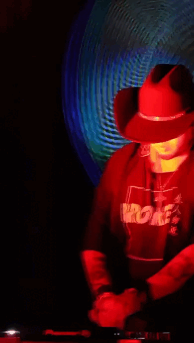 WhatsApp Video 2025-05-05 at 11.12.02 PM